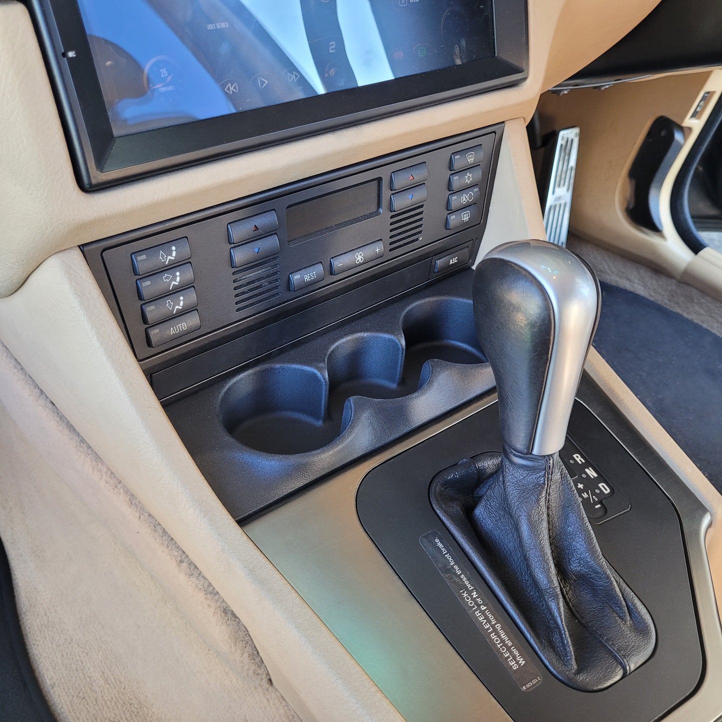 BMW E39 Triple Front Cup Holder