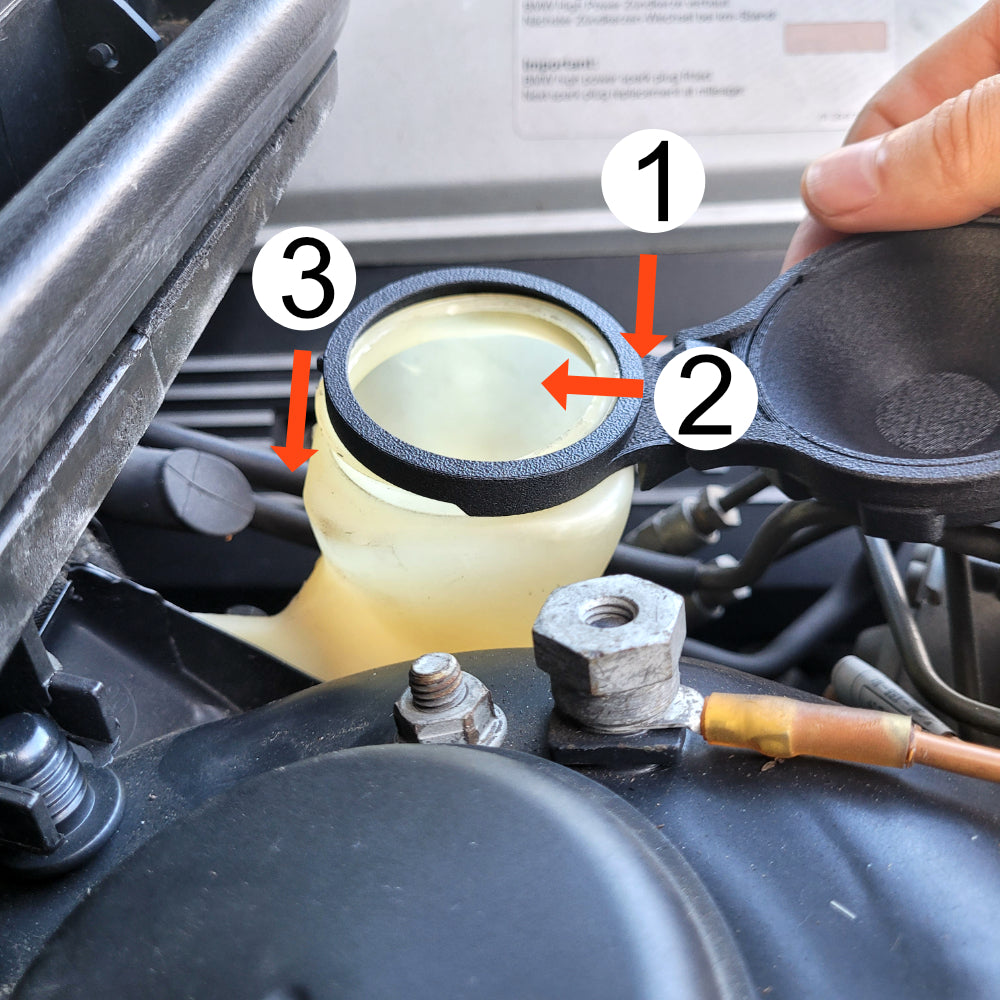 BMW E39 Washer Fluid Cap – Reinforced ABS | OEM Replacement 61667264145