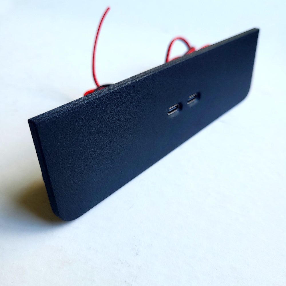 BMW E39 Black charging panel with USB ports on a white background