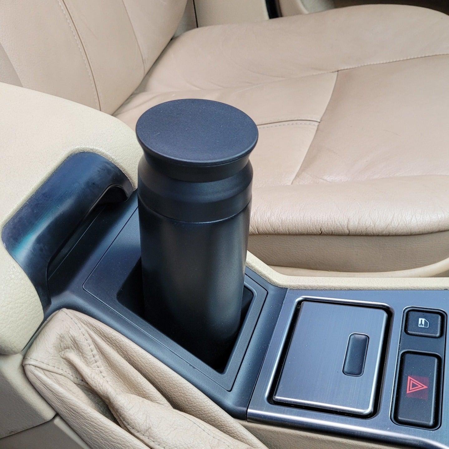 BMW E39 Кутия за съхранение Поставка за чаша/поставка за напитки 